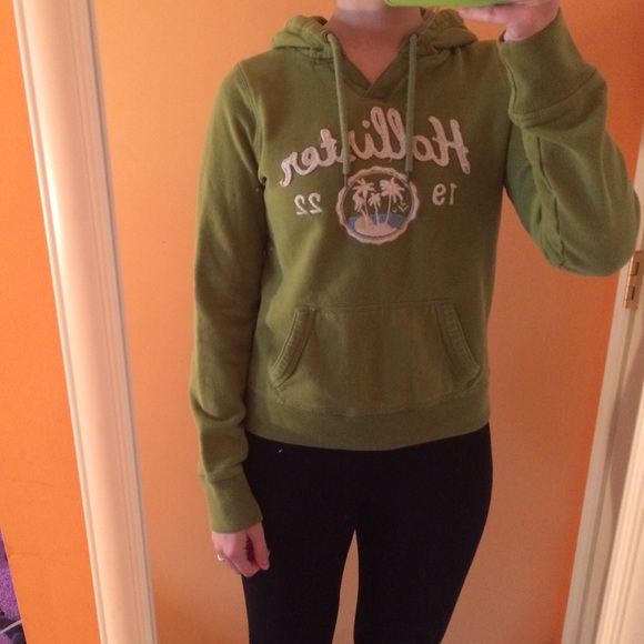 Hollister pull over hoodie