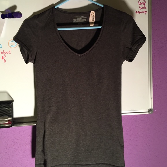 Dark gray vs top