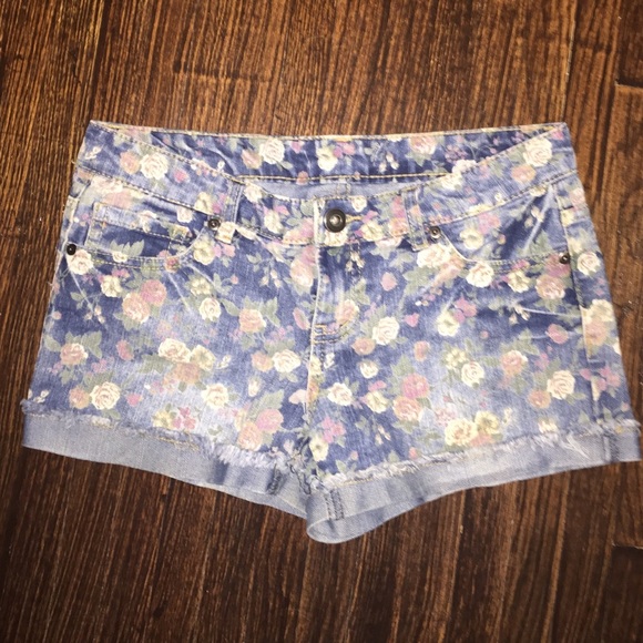 Forever 21 floral shorts - Picture 1 of 2