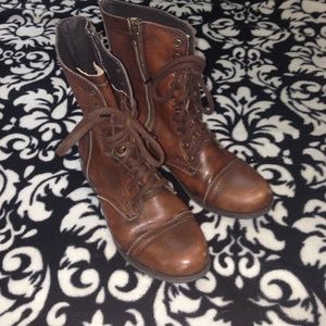 Brown Steve Madden troopa boots