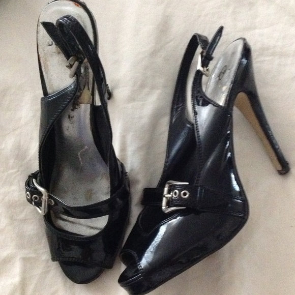 Black Heels - Picture 2 of 2