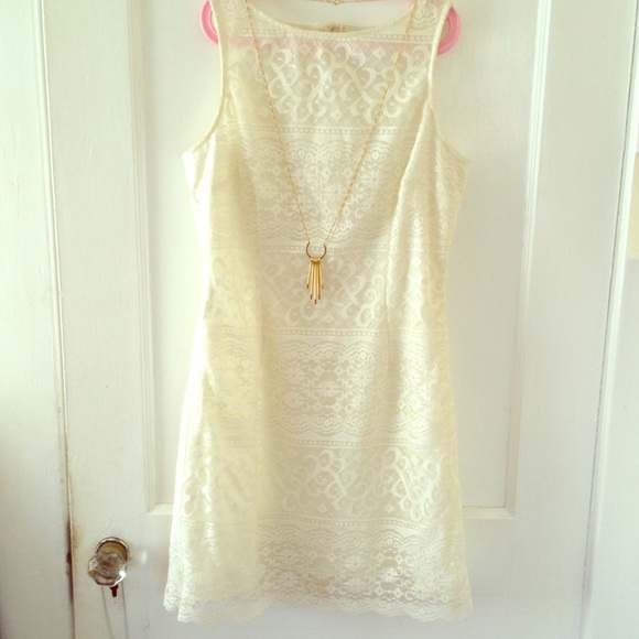 Beautiful White lace dress