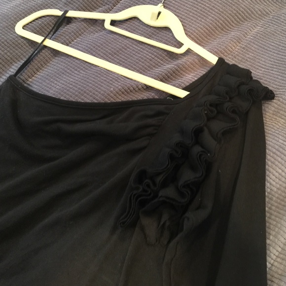 ❌ SOLD ❌ One shoulder long sleeve cotton top black - Picture 2 of 4