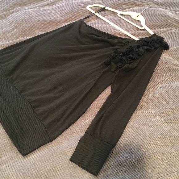 ❌ SOLD ❌ One shoulder long sleeve cotton top black - Picture 3 of 4