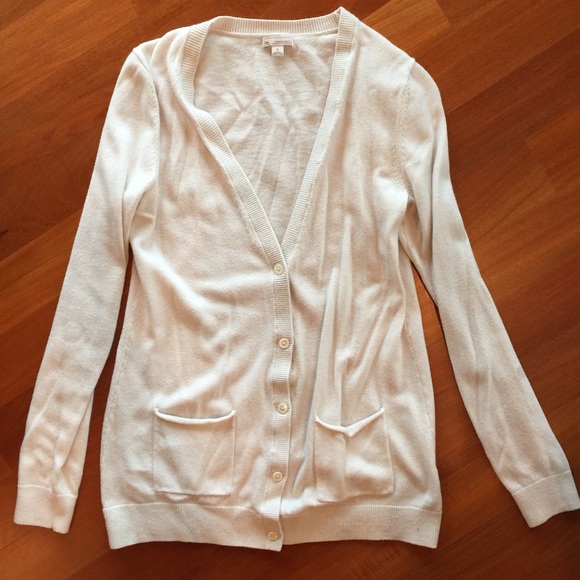 Gap cream long-sleeved cardigan
