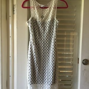 Blk/white crochet dress