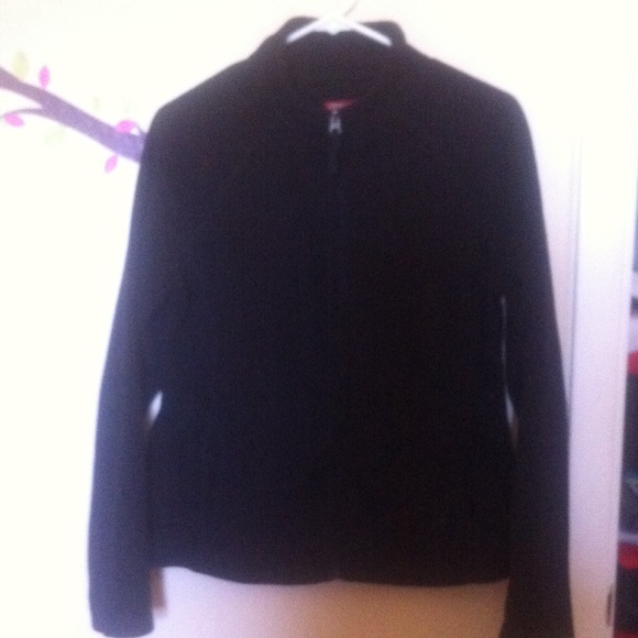Black Fleece Zip-up Jacket