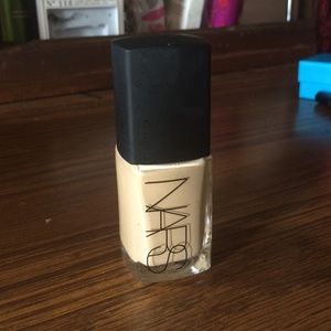 Nars Sheer Glow Foundation