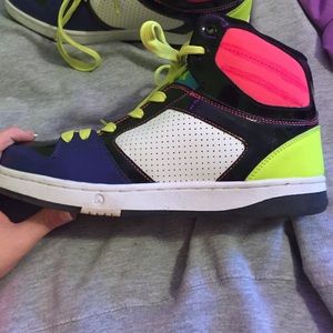 Airwalk shoes, sister wants them gone