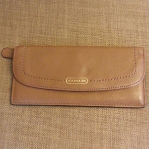 Coach Park soft leather wallet (Cognac)