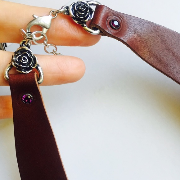 ️SOLD! Mythical Grecian Leather Choker - Picture 4 of 4