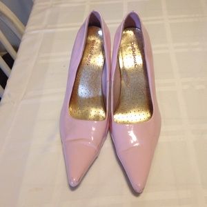 Light pink pointed heels.