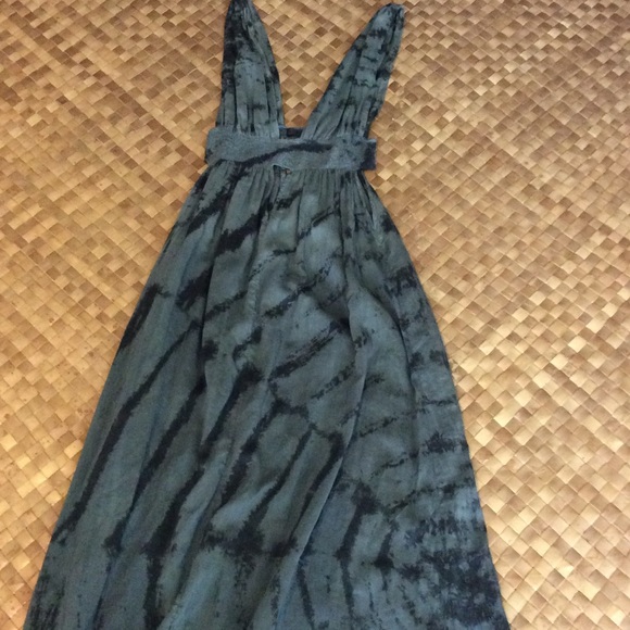 Indah Dresses & Skirts - Indah Angeli Silk Dress size small