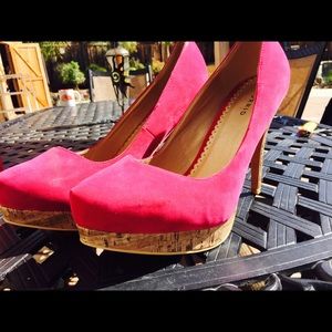 Torrid Sexy Fuchsia Pink Suede & Cork Heels Sz 12