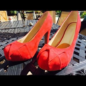 Torrid Red Faux Suede Bow Heels (Wide Width) sz 12