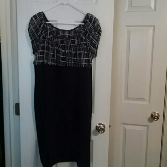Dressy/Business Attire - Picture 1 of 2