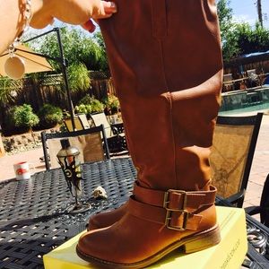 Cathy Jean Adult Size 7. DOUBLE STRAP BOOTS