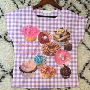 Cupcakes and donuts top !