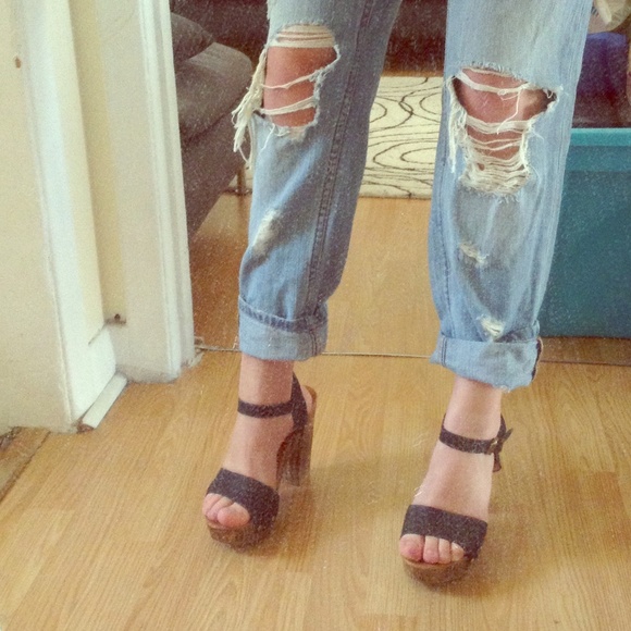 💔Sold💔Distressed boyfriend jeans