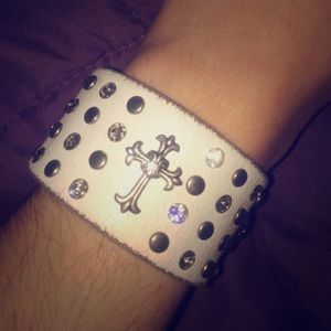 Genuine white leather bracelet w/studs & cross