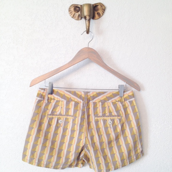 GAP Tribal Print Shorts - Picture 3 of 3