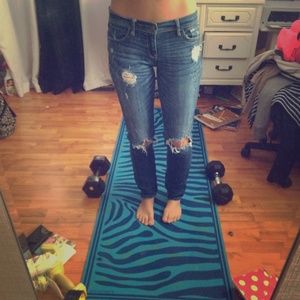 Abercrombie & Fitch distressed denim