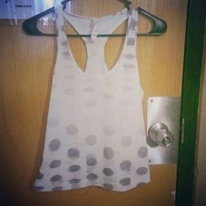 Lululemon tank