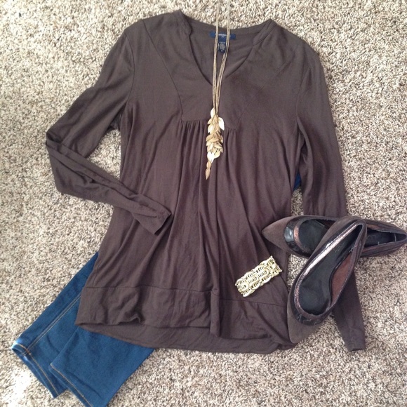 Final sale!!!  Banana Republic shirt