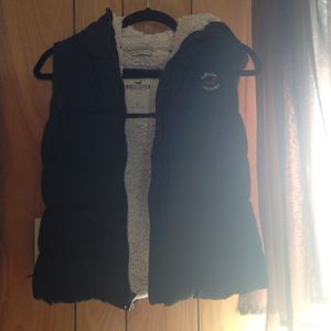 Hollister navy vest