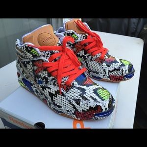 Melody Ehsani  (sneakers) Limited edition