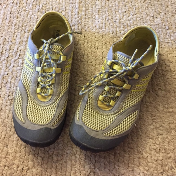 Merrell Barefoot yellow size 9 shoes