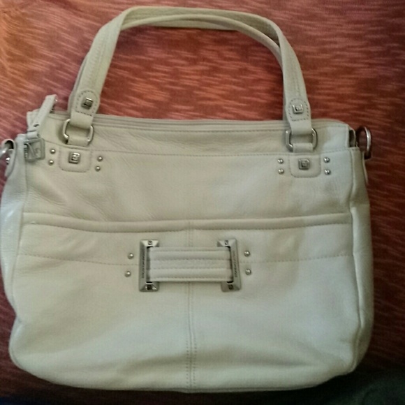 Beautiful Stone Mountain Cream Leather Purse