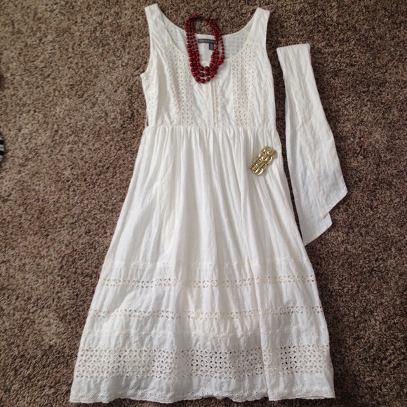 ****PM HOST PICK***White eyelet lace dress SALE!!!