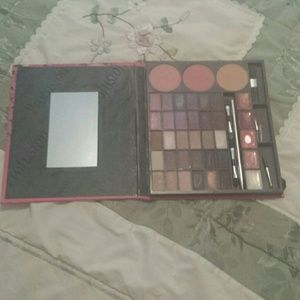 Profusion face look pallet