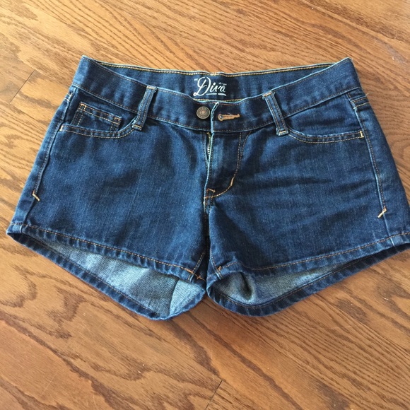 Old navy diva 3" shorts