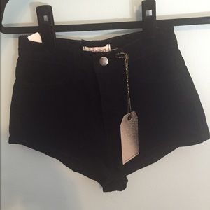 Vibrant M.I.U high waisted shorts