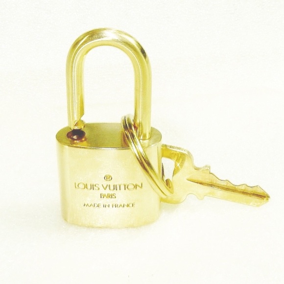 LOUIS VUITTON PADLOCK & KEY - Picture 3 of 4