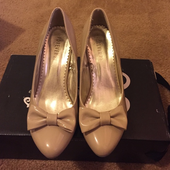 Forever 21 Nude Bow Heels