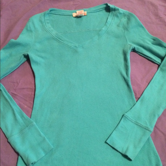 Teal thermal top