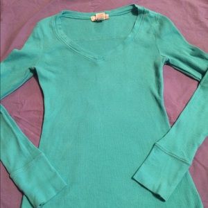Teal thermal top