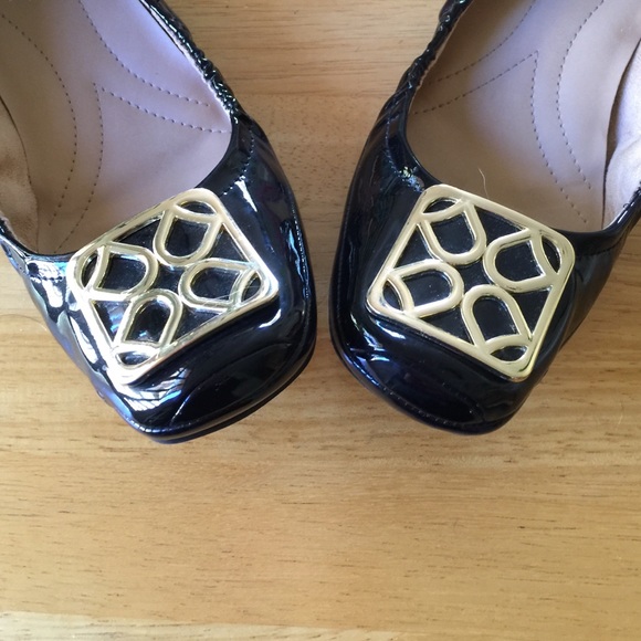 Black Naturalizer Patent Leather Flats - Picture 4 of 4