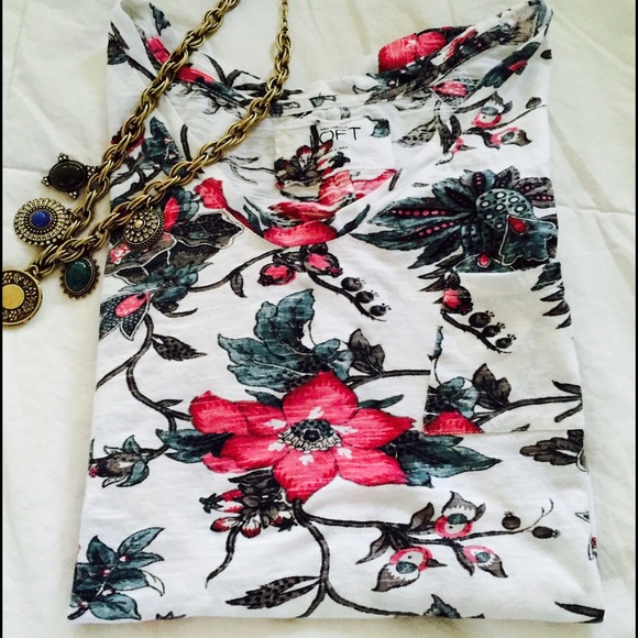 LOFT Tops - LOFT Floral Vintage Tee