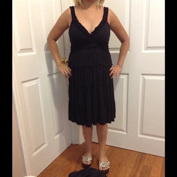 Moa Moa Dresses & Skirts - MOA MOA black sleeveless ruffle dress