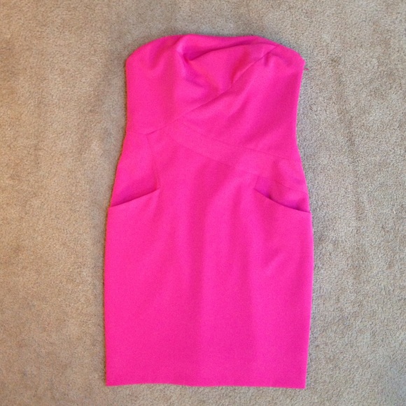 Perfect fit strapless dressy dress :)