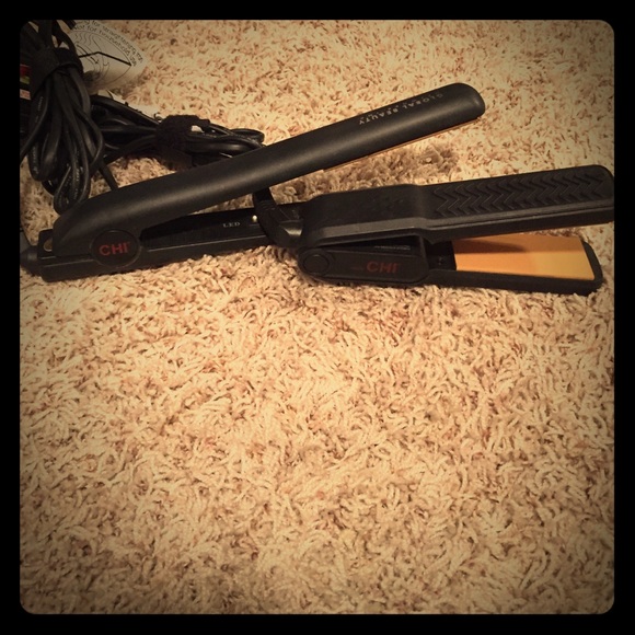 CHI hair straightener bundle