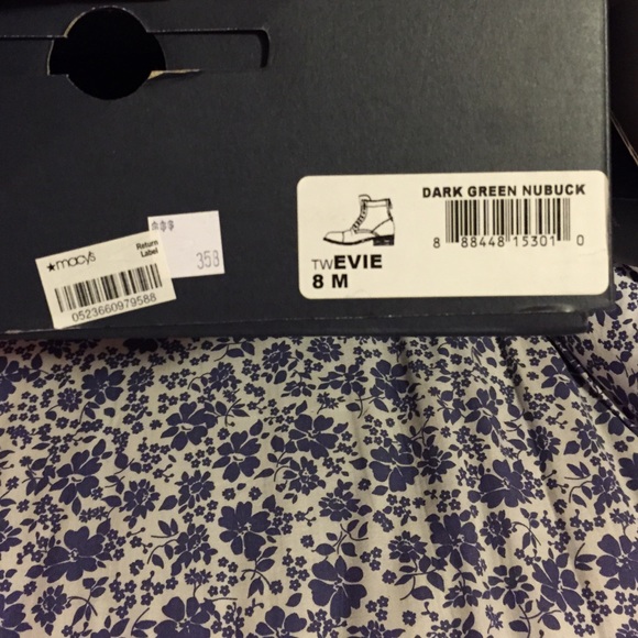 💗 SOLD 💗 Dark olive combat boots - Picture 3 of 3