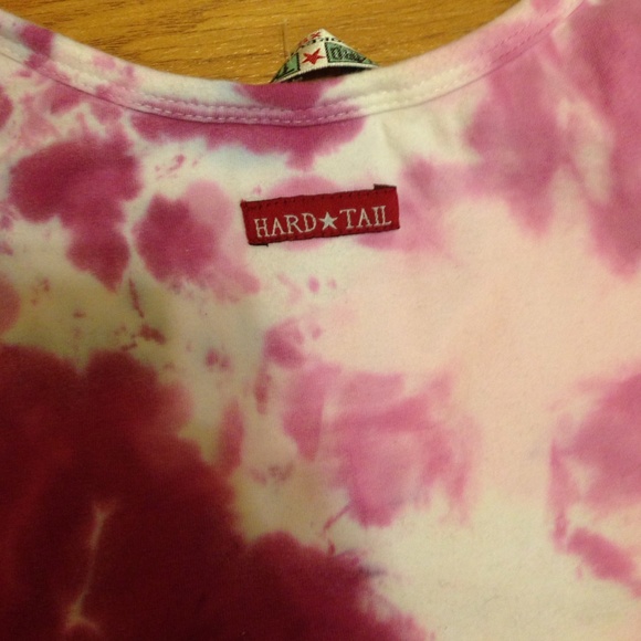 Hard tail tie dye workout tank top w built in bra - Picture 4 of 4