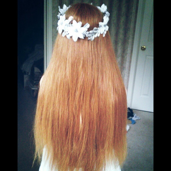 Elegant Winter Flower Crown