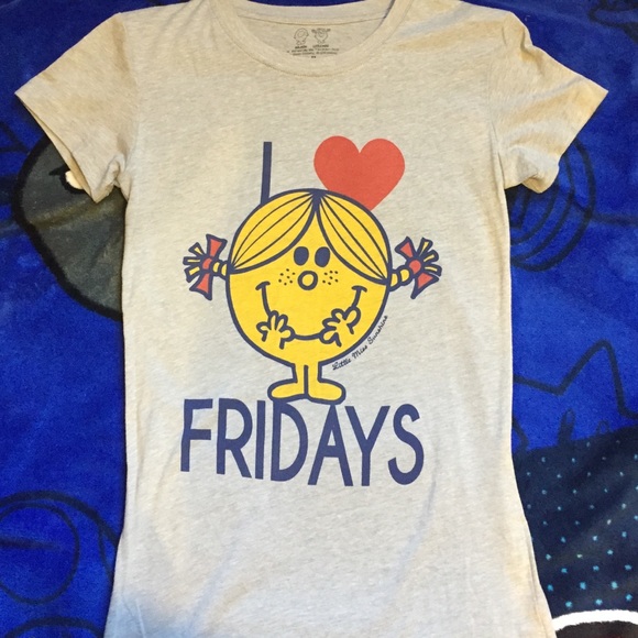 Gray "I ❤️ Fridays" Shirt