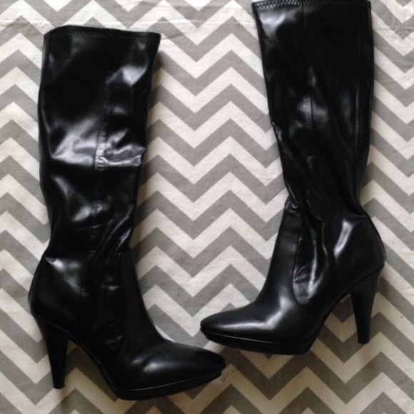 Black Boots